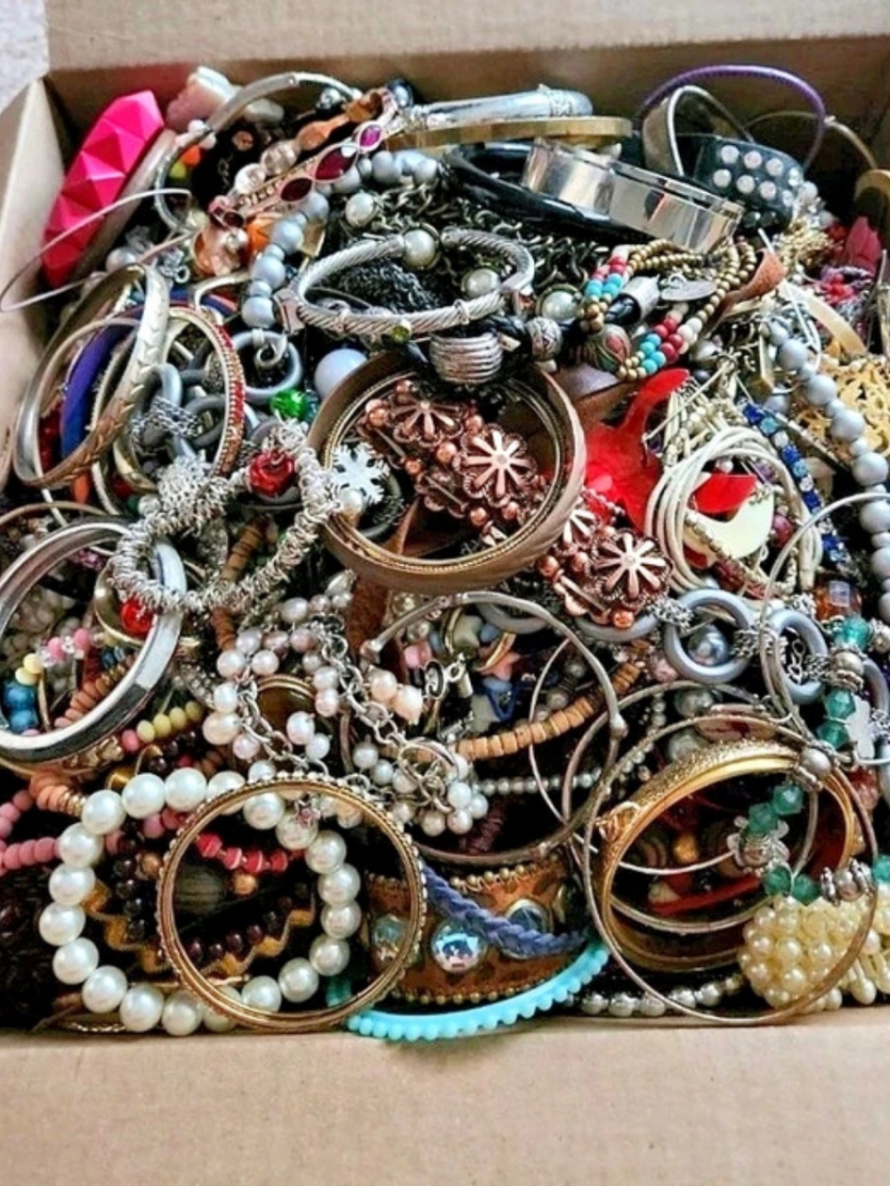 5 Pounds Mixed Costume Jewelry Lot Multicolor